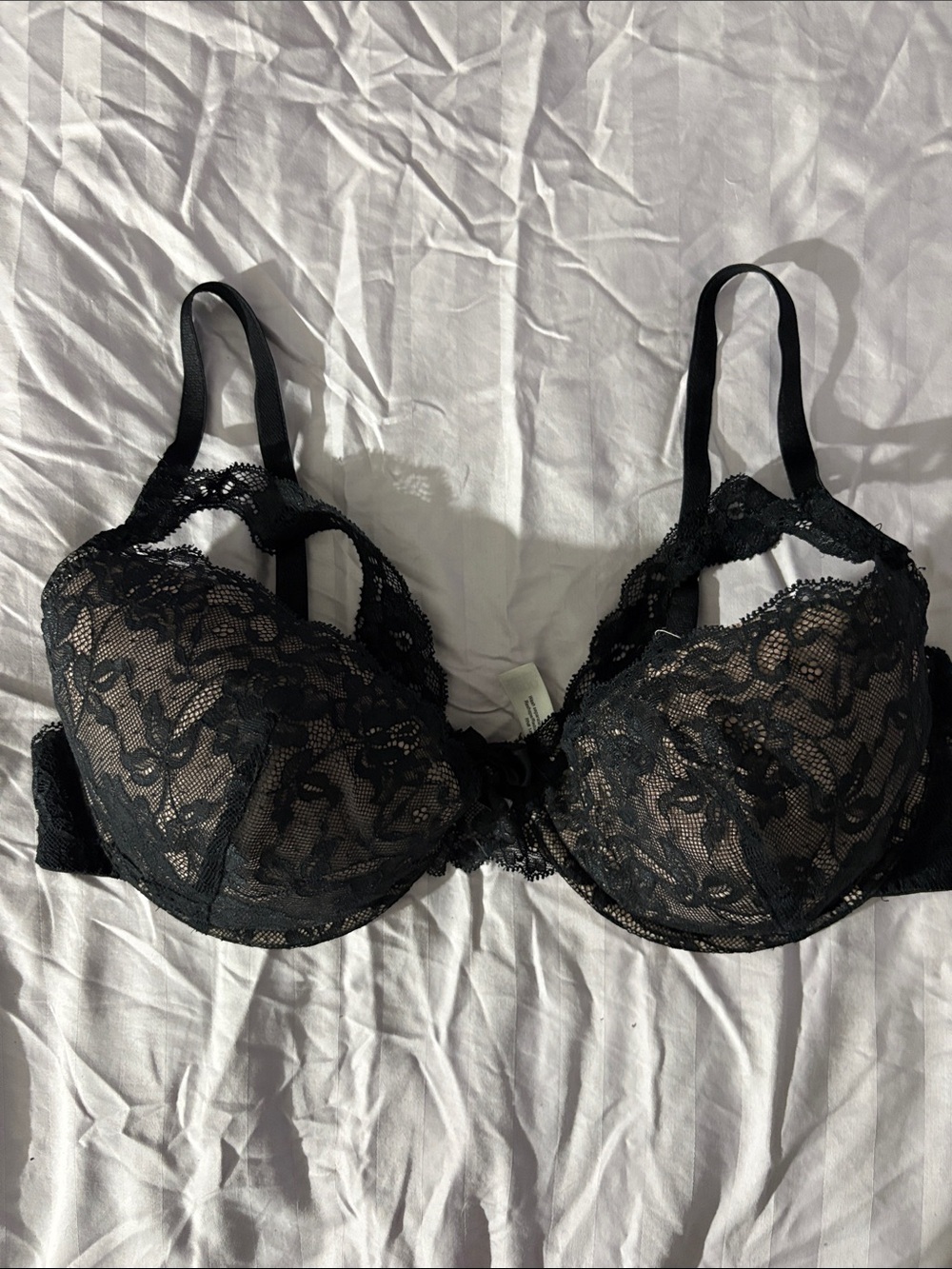 Adore black lace bra 38DD like new